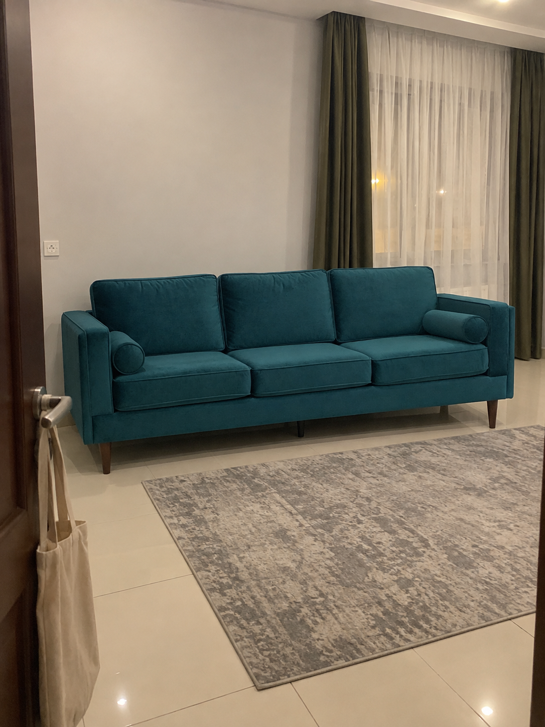 Kira Sofa Set — in a Saudi home